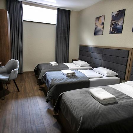 Nesvit Hotel Kiev Bagian luar foto