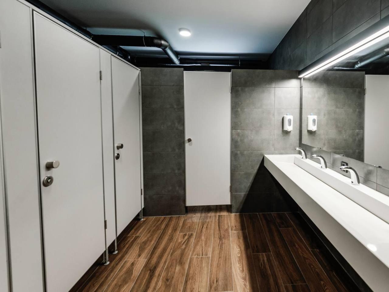 Nesvit Hotel Kiev Bagian luar foto