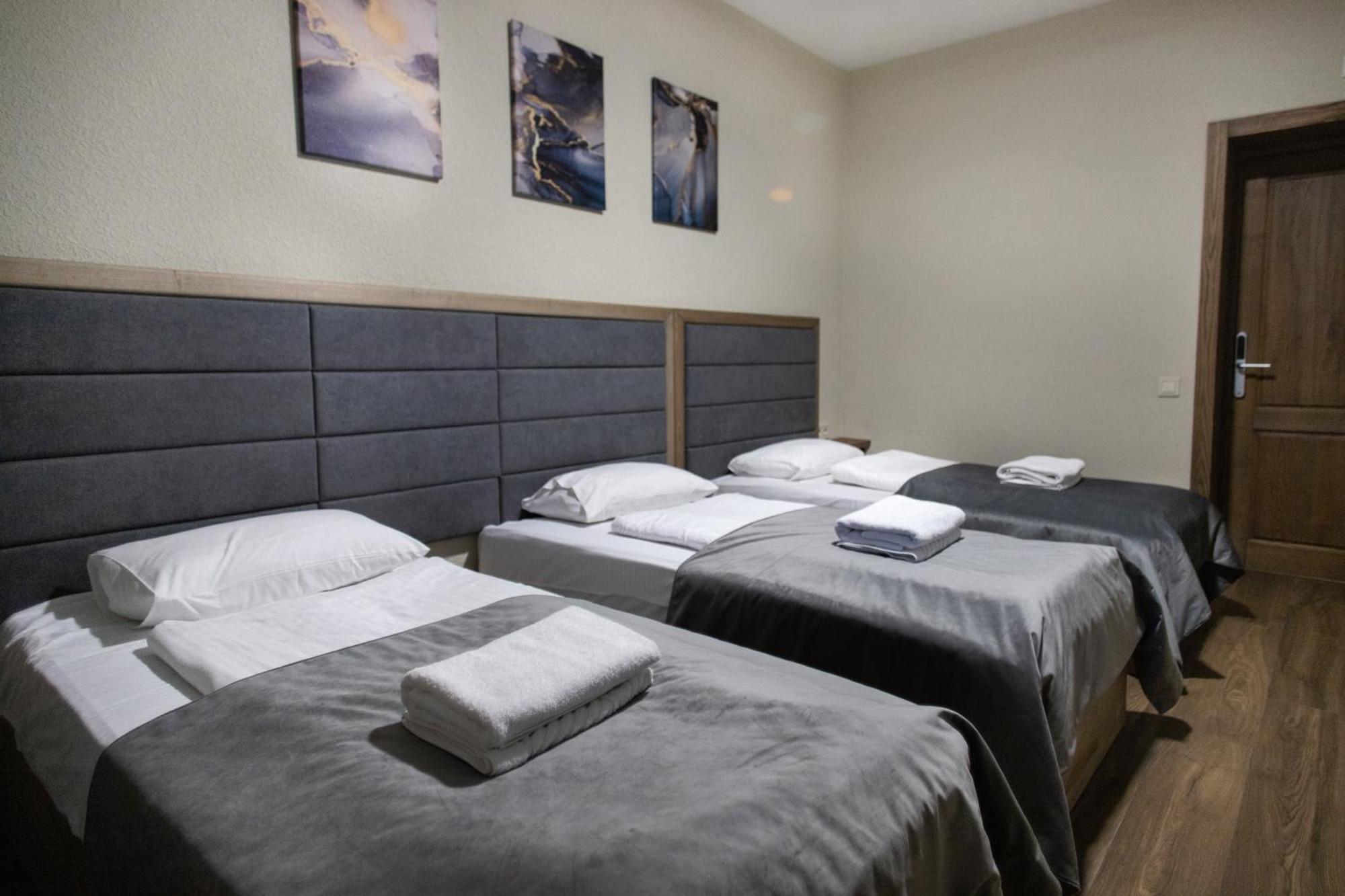 Nesvit Hotel Kiev Bagian luar foto